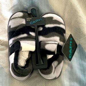 Cap 3 Boys Black and Gray Camouflage Slippers